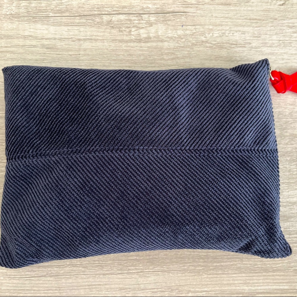 ✈️  Air France Amenity Kit